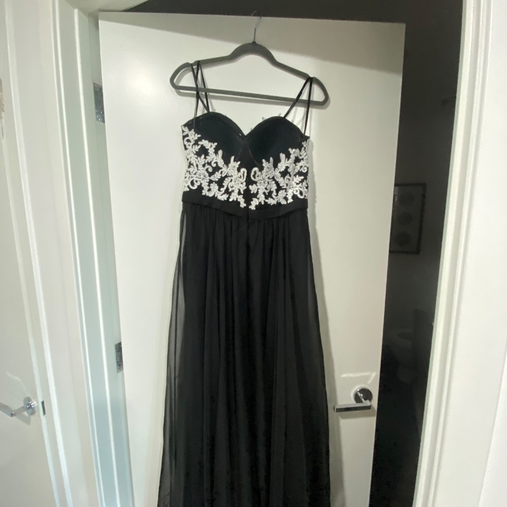 Cache Elegant Gown - image 6